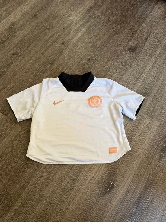 Nike Black Tee with White Swoosh - Picture 4 of 7